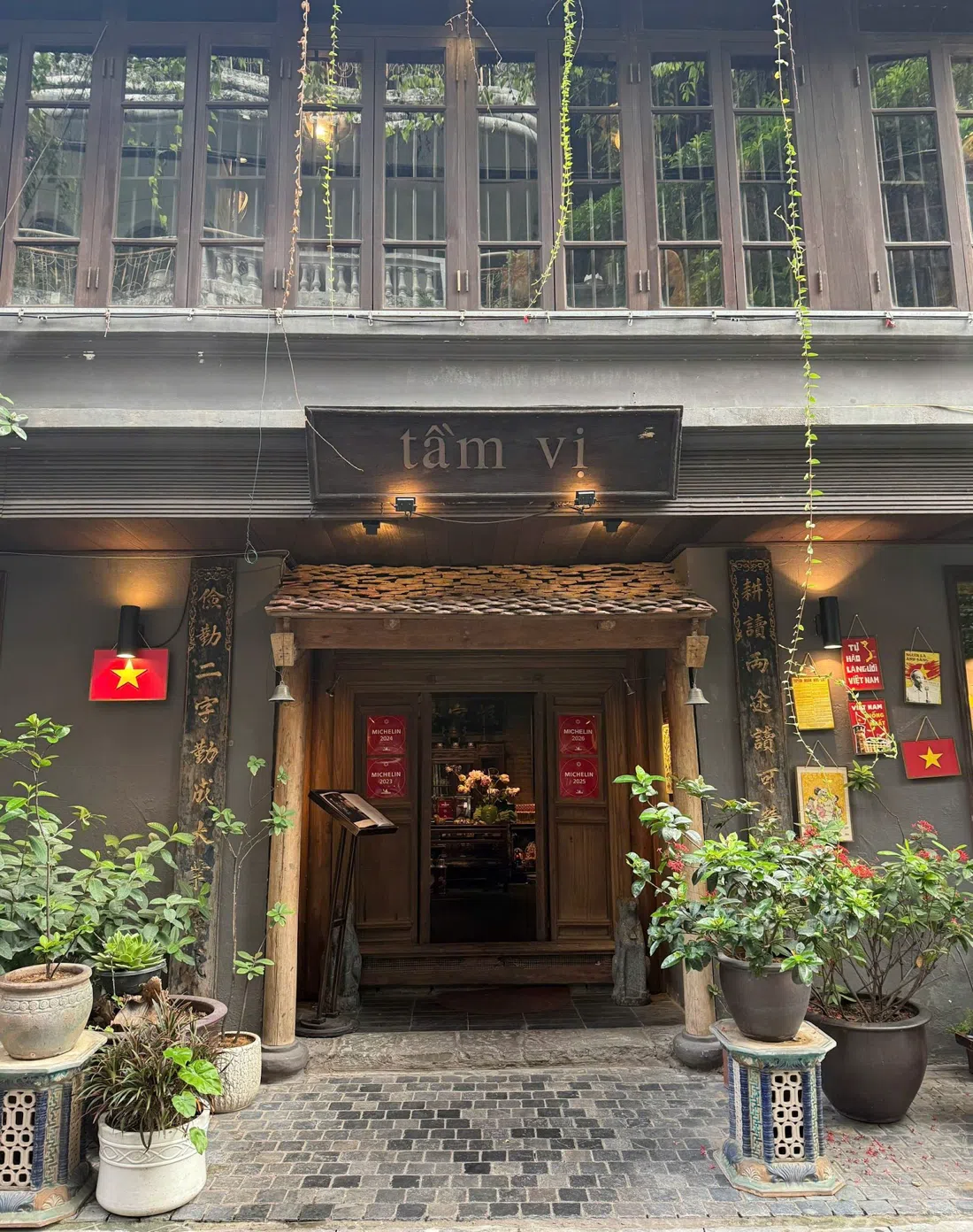 Tầm Vị, Hanoi