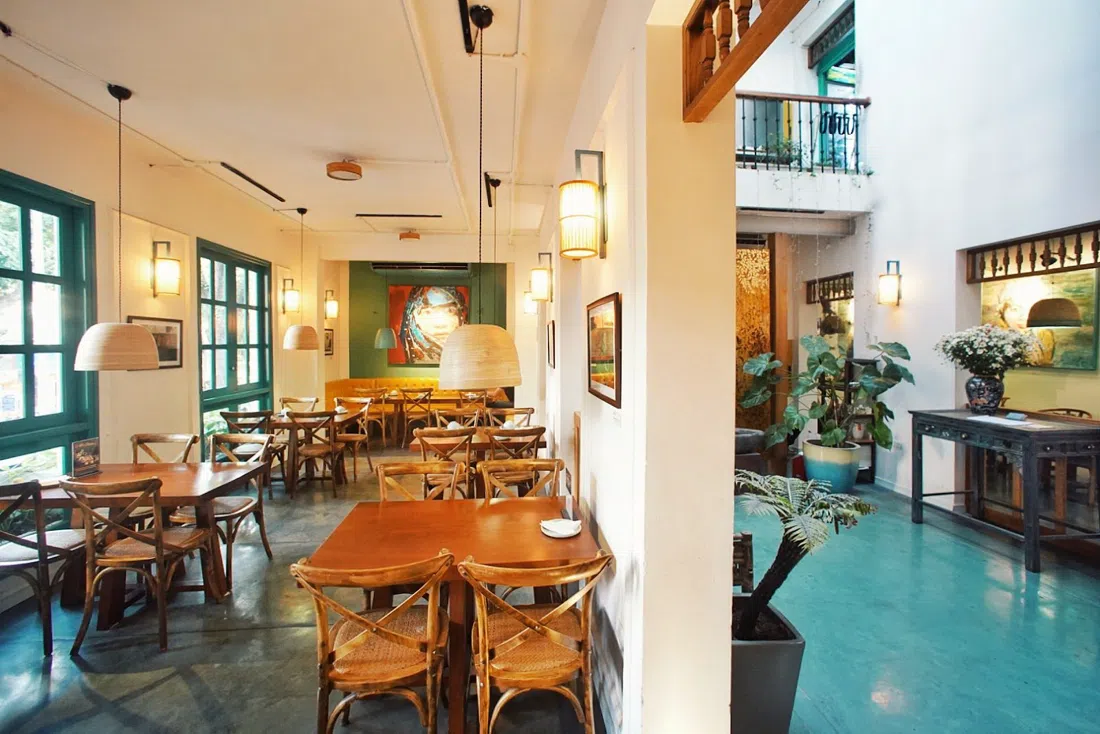 Luk Lak, Hanoi