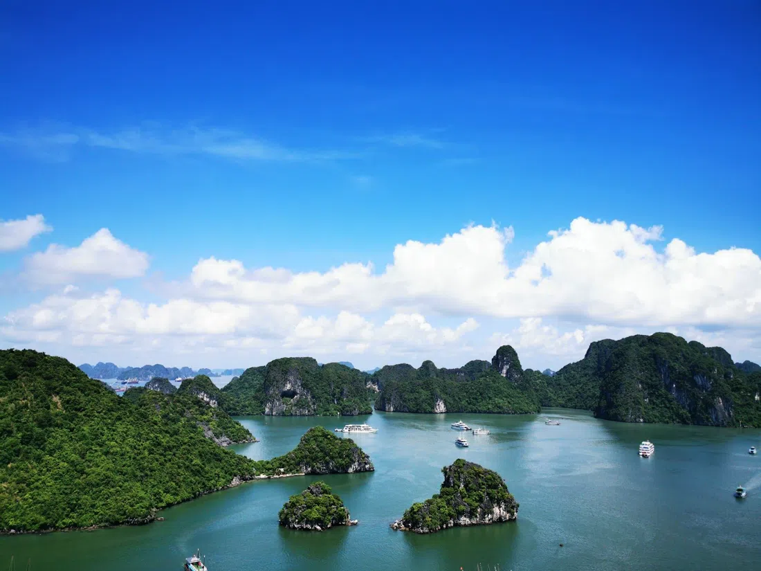Hạ Long Bay, Hanoi