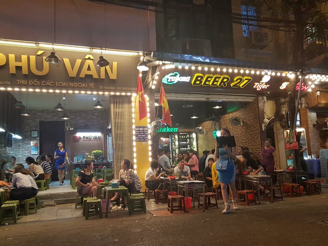 Ta Hien Beer Street & Bia Hoi Junction, Hanoi