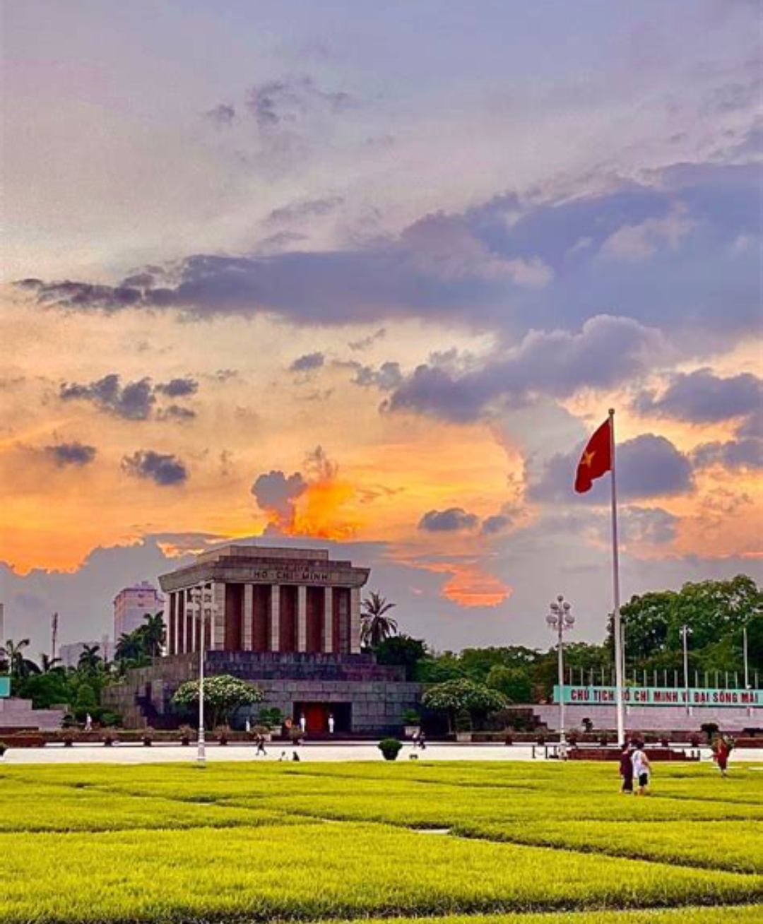 Ho Chi Minh Mausoleum, Hanoi