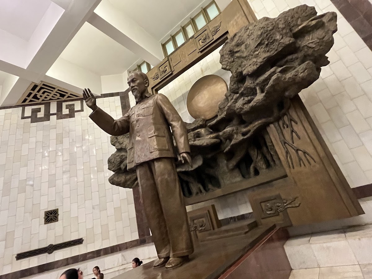 Ho Chi Minh Mausoleum — photo 2