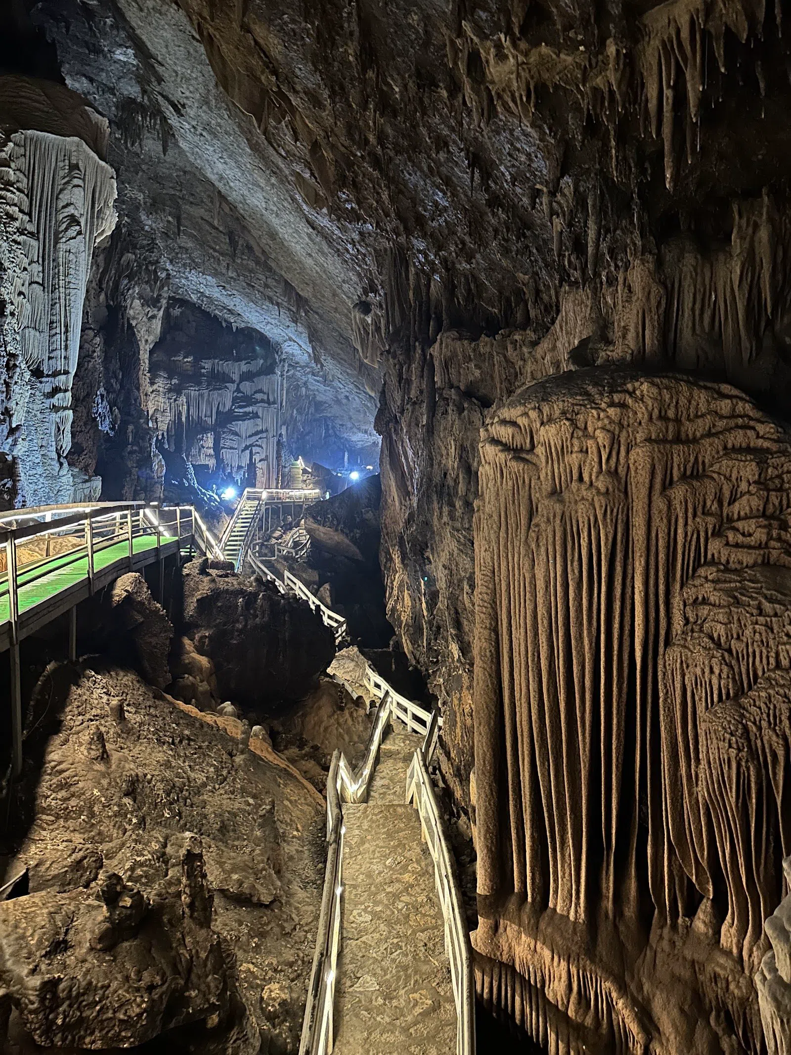 Lùng Khúy Cave (Hang Lùng Khúy, Quản Bạ), Hanoi